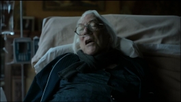 Swimming With Sharks - Season 01 Episode 01